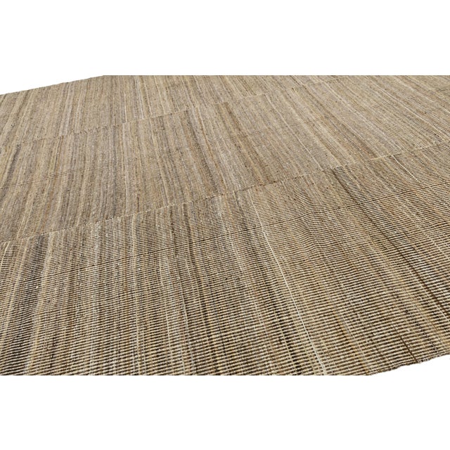 12x15 Earthy Minimalism: Handmade Modern Kilim Wool Rug For Sale - Image 9 of 11