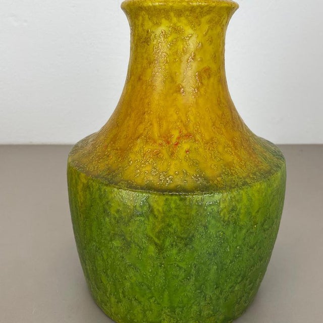 1950s Ceramic Vase attributed to Marcello Fantoni, Italy, 1950s For Sale - Image 5 of 18