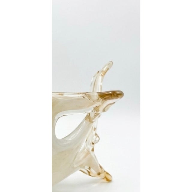 Vintage Murano Glass Splash Centerpiece Bowl With Gold Aventurine Inclusions For Sale In Los Angeles - Image 6 of 6