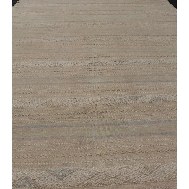 Mid 20th Century Turkish Vintage Gallery Kilim Stripe Rug With in Tan, Taupe, and Earth Tones For Sale - Image 5 of 11