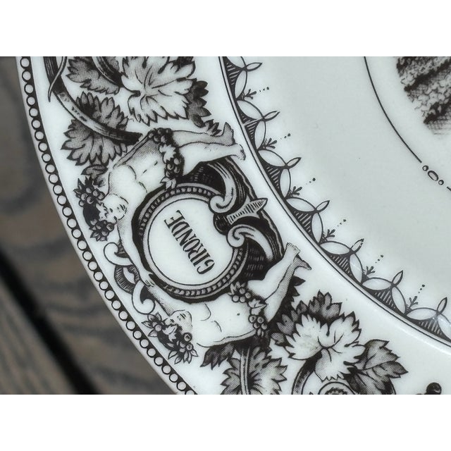 Late 20th Century Haviland Limoges French Luncheon Plates From Chateau Loudenne in Medoc France - Set of 10 For Sale - Image 6 of 10