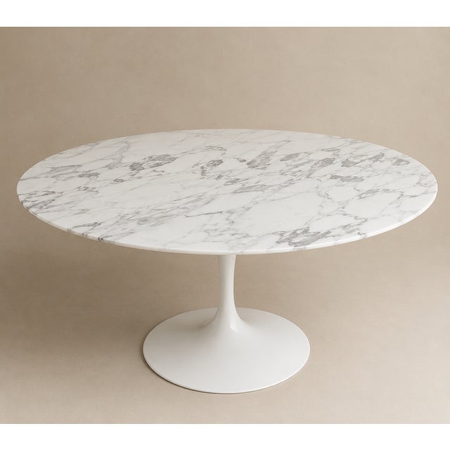 Early 21st Century Round Table in Calacatta Marble by Eero Saarinen for Knoll, 2021 For Sale - Image 5 of 5