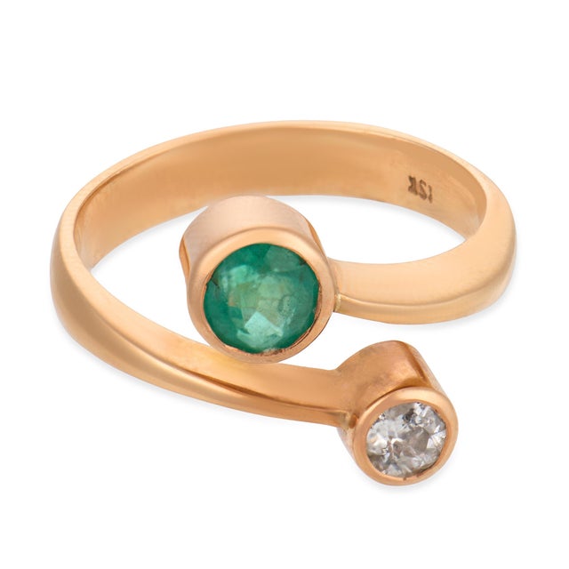 Contemporary Vintage Old European Cut Diamond Emerald 18k Rose Gold Toi Et Moi Ring, Size 5.5 For Sale - Image 3 of 7