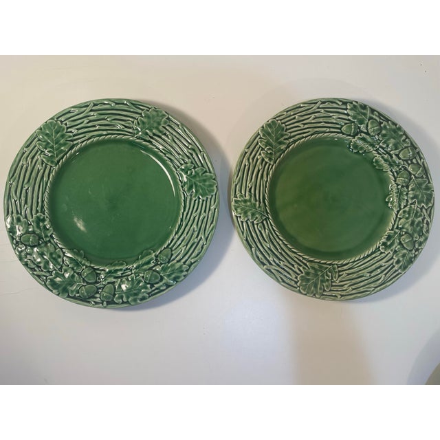 Late 20th Century Bordallo Pinheiro Dinner Plates Set of 6 Oak Leaf Acorn Green Earthenware For Sale In Philadelphia - Image 6 of 9
