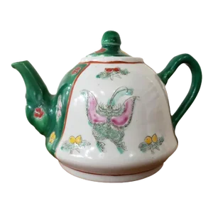 1970’s Chinese Famille Verte Porcelain Butterfly/Floral Motifs Tea Pot