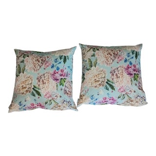 MacoDesign Floral Cottage Feather Throw Pillows - Set of 2 For Sale