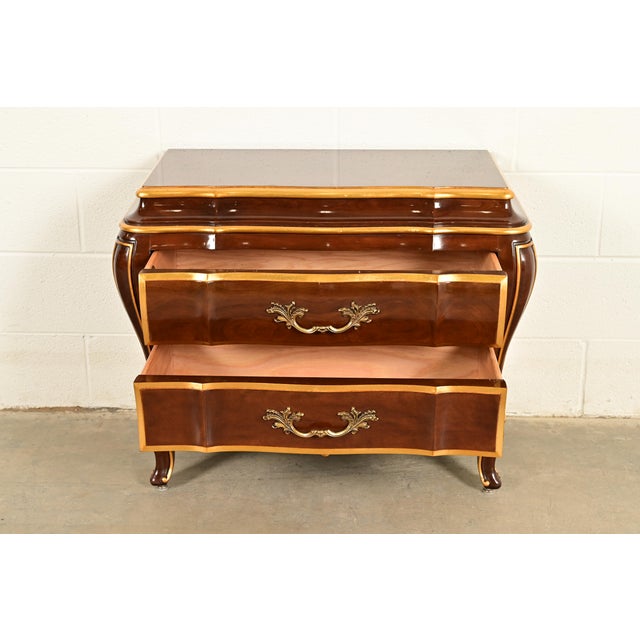 Late 20th Century Karges French Provincial Louis XV Burled Walnut and Gold Gilt Bombay Chest of Drawers For Sale - Image 5 of 15