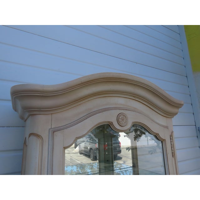 Ethan Allen French Tall Narrow Painted Curio China Display Cabinet Vitrine 6888 For Sale - Image 14 of 16