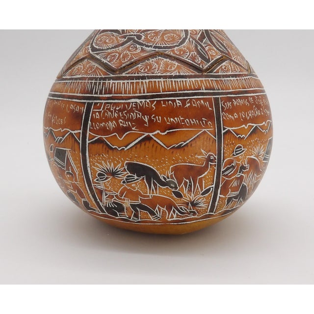 1980s Peruvian Hand-Carved Mate Burilado Folk Art Gourd Box Signed For Sale - Image 10 of 11