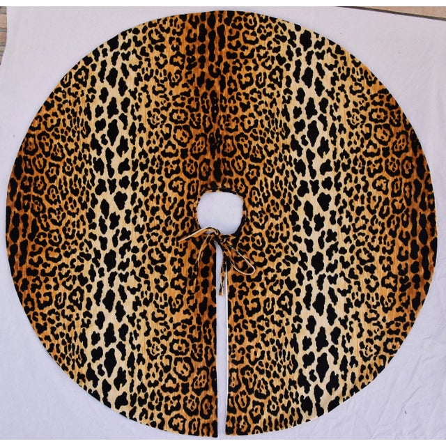 X-Large 55" Custom-Tailored Leopard Velvet Christmas Tree Skirt For Sale - Image 9 of 10
