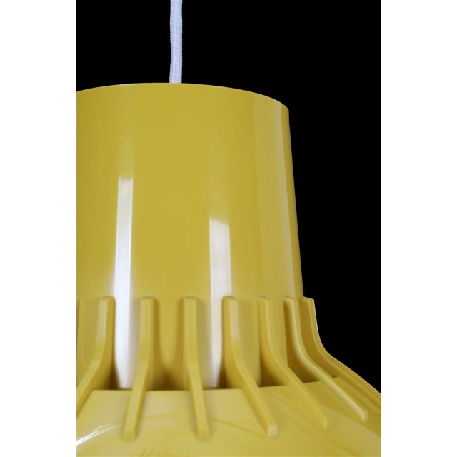 Svend Middelboe Danish Space Age Pendant Lamp in Yellow by Svend Middelboe for Nordisk Solar Compagni, 1970s For Sale - Image 4 of 13