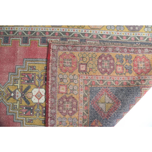 Vintage Anatolian Rug With Tribal Floral Motifs - Bold Geometric Turkish Rug in Earthy Tones -3' 11'' X 7' 7'' For Sale - Image 9 of 10