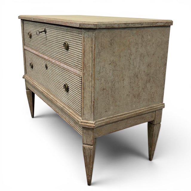 Pair of 19th C. Gustavian-Style Chests of Drawers in Grey For Sale - Image 4 of 11
