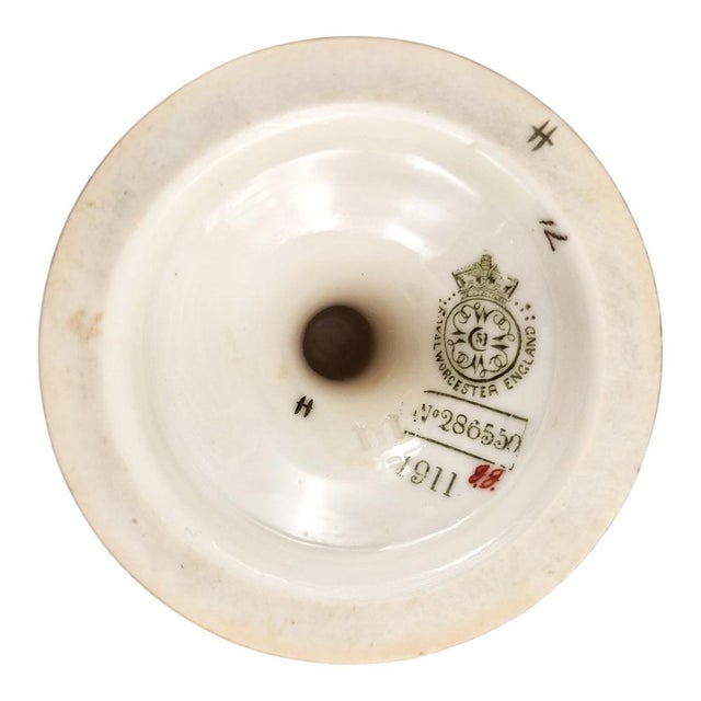 Blush Ivory Porcelain Vases with Floral Decoration from Royal Worcester, 1890s, Set of 2 For Sale - Image 6 of 13