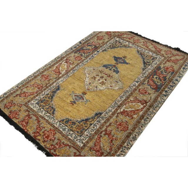 This 4x6 rug is a grand new entry to Rug & Kilim’s custom classics Burano collection. Hand-knotted in Persian wool. This...