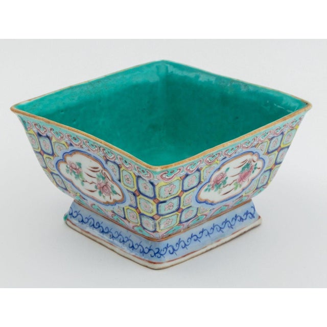 Turquoise Chinese Famille Rose Glazed Porcelain Bowls, 4 For Sale - Image 8 of 12