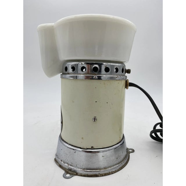 Tan Vintage Mid-Century Sunkist Juicer For Sale - Image 8 of 10