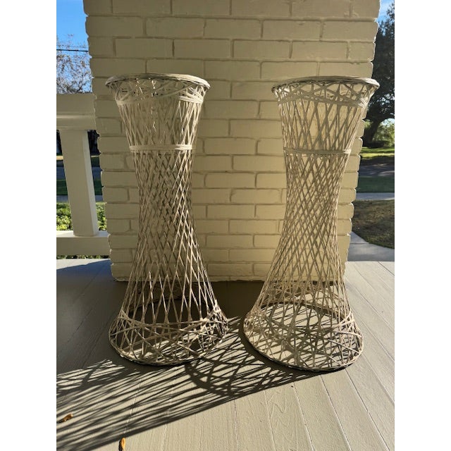 Olde Florida tropics meets Mid - Century leisure........these vintage webspun planters add architectural interest to any...