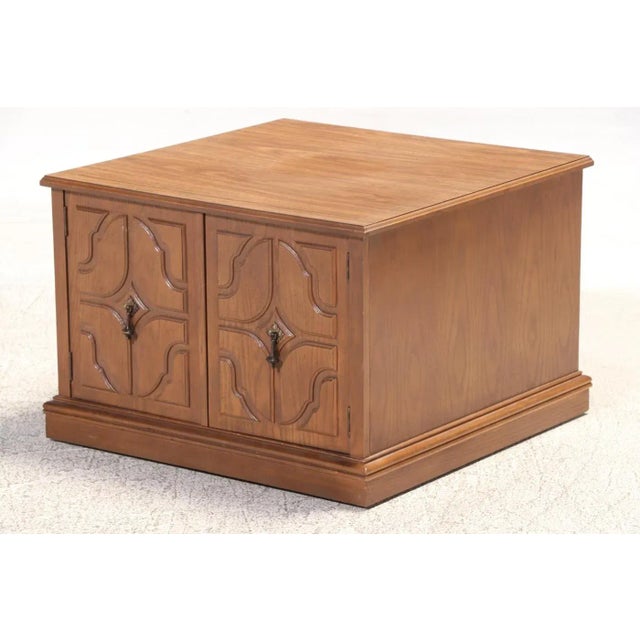 1970s 1970s Pair of Mersman Mediterranean 2 Top Side Nightstands Cabinet For Sale - Image 5 of 10