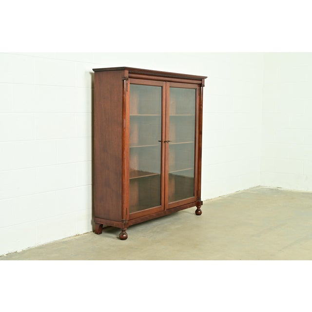 R. J. Horner & Co. R. J. Horner Style Antique American Empire Carved Mahogany Glass Front Double Bookcase, Circa 1890s For Sale - Image 4 of 13