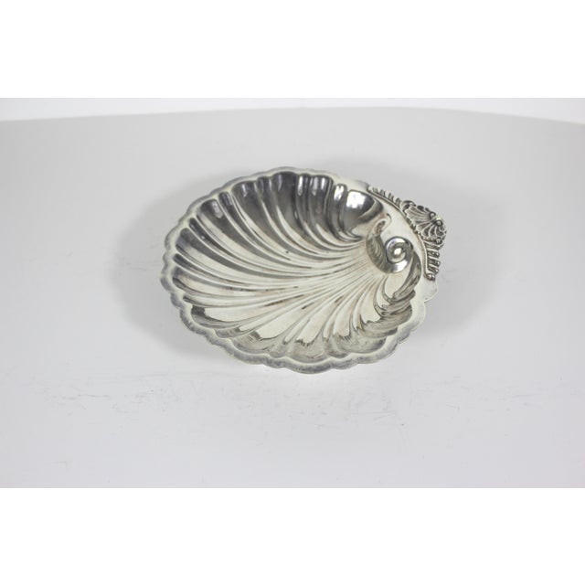 English Vintage Silver Clam Shell Bowl With Feet For Sale - Image 3 of 9