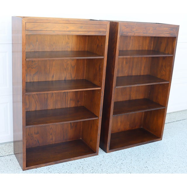 Mid-Century Modern 1970s Pair of 2 Open Front Bookcases With Adjustable Shelvings, Attributed For Sale - Image 3 of 16