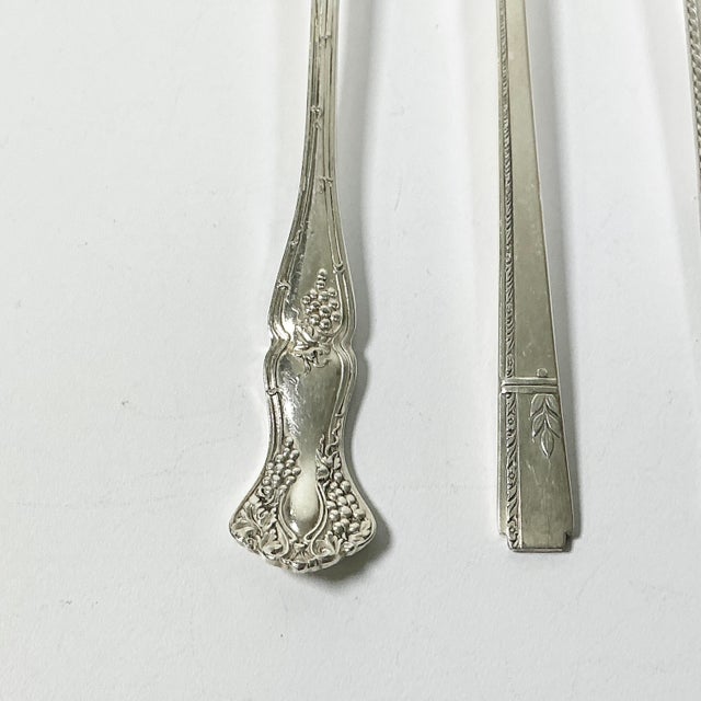 Early 20th Century Vintage Boho Chic Hollywood Regency Coastal Eclectic Silverplate Seafood Forks - Set of 4 For Sale - Image 5 of 8