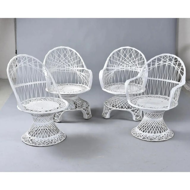 Restored Russell Woodard Vintage Spun Fiberglass Outdoor Dining Set For Sale - Image 6 of 12