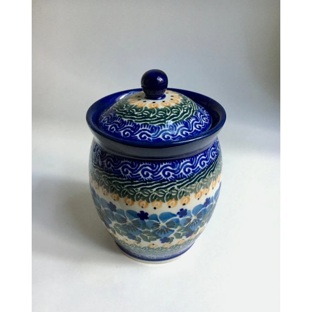 Late 20th Century Vintage Maria Starzyk Hand Painted Bue "Pansy" Pottery Lidded Jar For Sale - Image 5 of 12