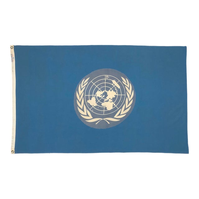 Vintage Cotton Flag of the United Nations For Sale