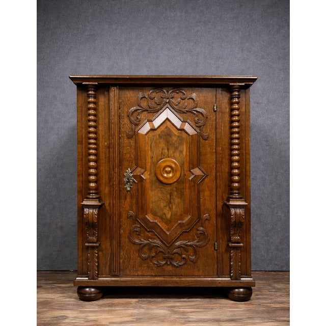 Wood 16th Century Buffet in Wood For Sale - Image 7 of 7