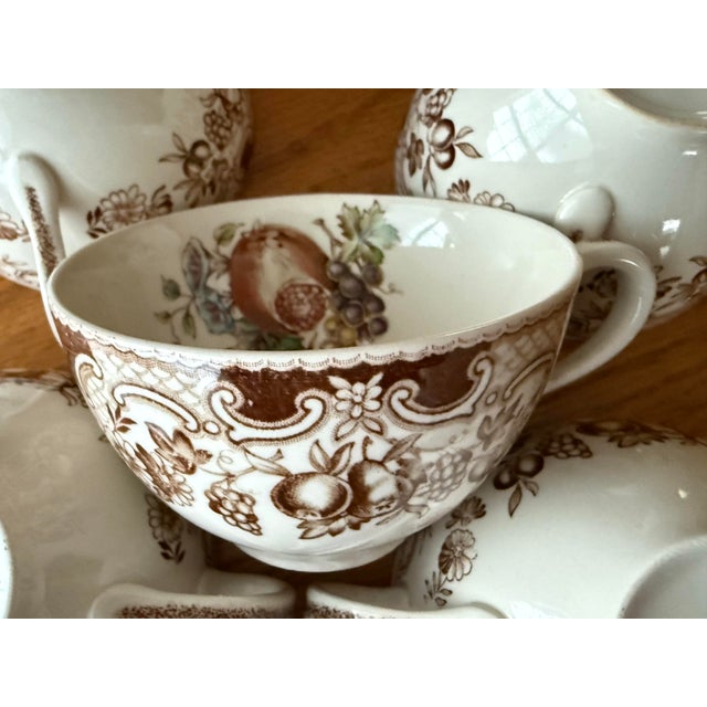 English Vintage Johnson Brothers Bros Windsor Ware Harvest Lovely Tea Cups - Set of 8 For Sale - Image 3 of 12