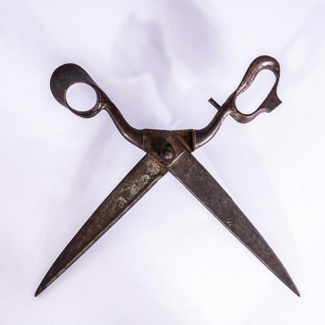 1920s Large French Tailor's Scissors, 1920s For Sale - Image 5 of 6