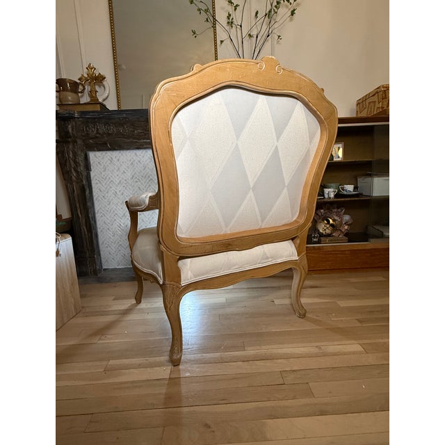 Antique White Chamberry Rare Designer Century Furniture French Styley Armchairs (Pair) – Vintage For Sale - Image 8 of 12