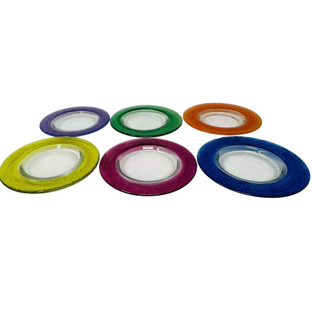 Add a vibrant pop of retro charm to your table with this stunning set of 6 vintage glass bread and butter plates....