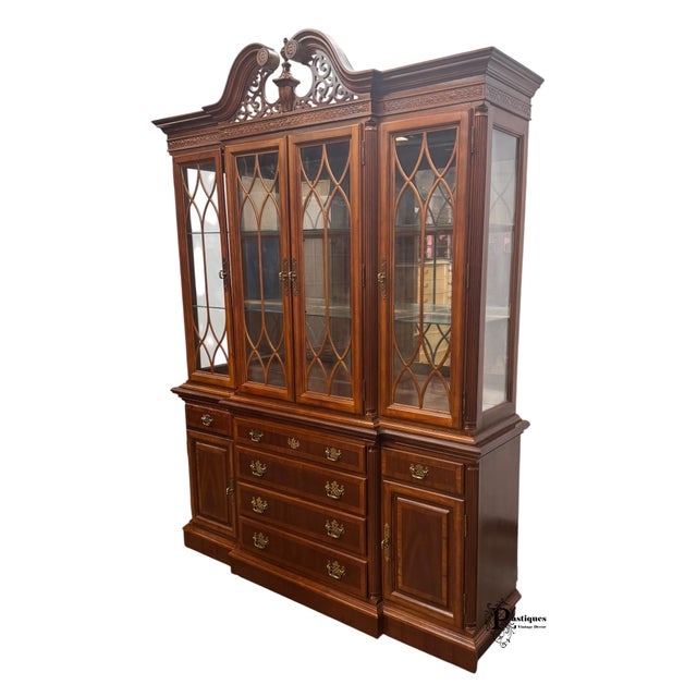 American Vintage Chippendale Style Mahogany China / Display Cabinet For Sale - Image 3 of 10