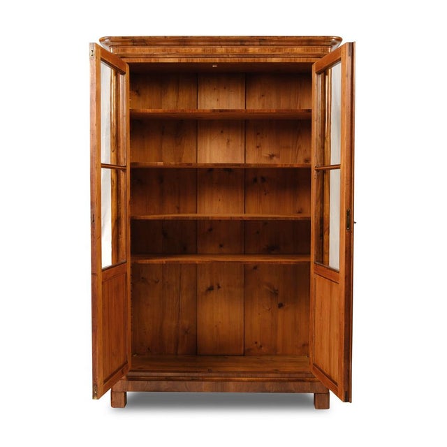 Traditional Showcase Biedermeier in Walnut For Sale - Image 3 of 7