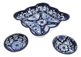 Example of Spanish Colonial Serving Bowls
