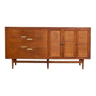 Mid 20th Century American and Martinsville George Nelson Credenza For Sale