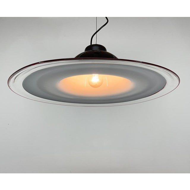 Vintage pendant light produced in Italy in the 1970's. Elegant piece of lighting. Up to 250V (Europe/UK Standard).The...