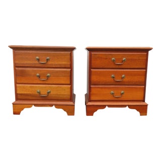 Dixie Solid Mahogany Nightstands End Side Bedside Tables a Pair 6336 For Sale