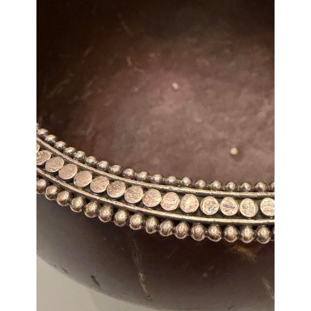 John Hardy Natural Carved Coconut Bowl With Sterling Silver Details For Sale In Savannah - Image 6 of 12