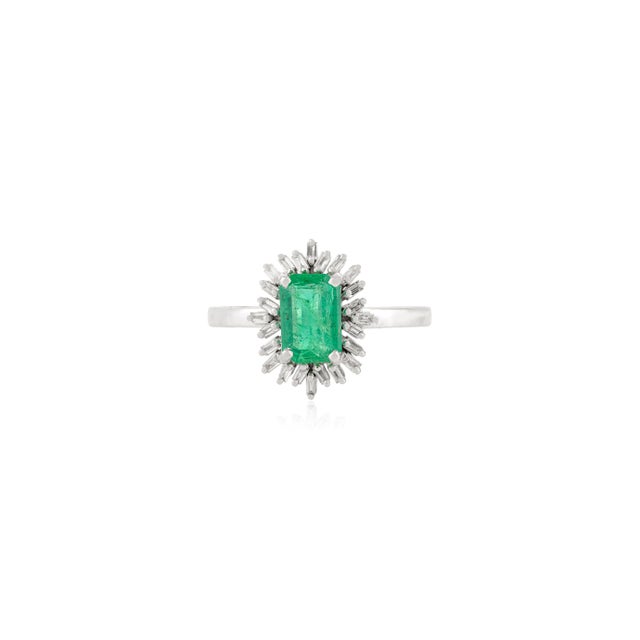 Natural Emerald White Gold Engagement Ring Size 8 For Sale - Image 11 of 13