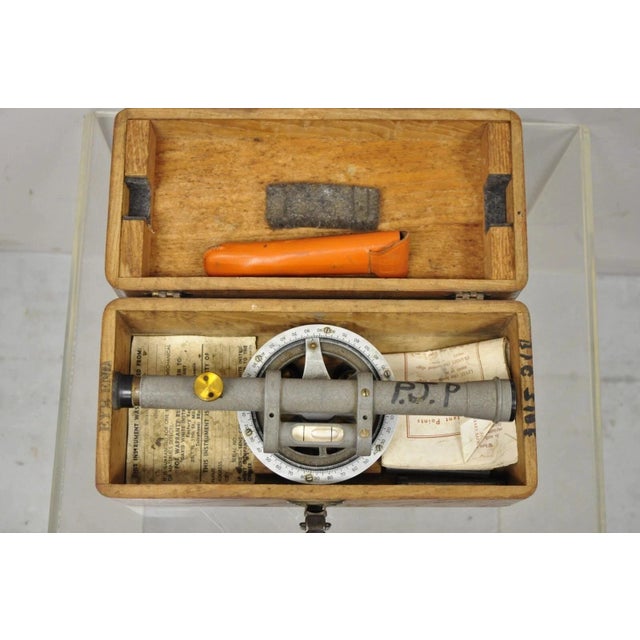 Vintage David White Instrument Surveying Equipment Plane Utility Level Oak Case For Sale - Image 4 of 12