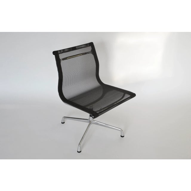 Model EA 107 Swivel Office Chair in Steel by Charles & Ray Eames for Vitra, 1958 For Sale - Image 10 of 10