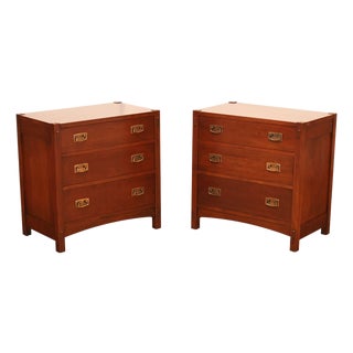 Stickley Mission Collection Pair Of Cherry Three Drawer Nightstands For Sale