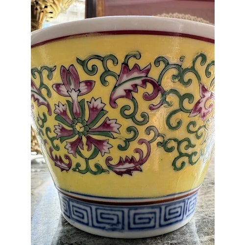 1910s 1910s Intage Republic Era Chinese Yellow Famile Jaune Serving Bowl 6" Diameter For Sale - Image 5 of 9