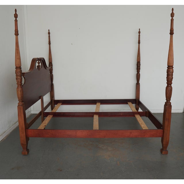 Traditional Vintage Drexel 18th Century Classics Queen Poster Bed For Sale - Image 3 of 11