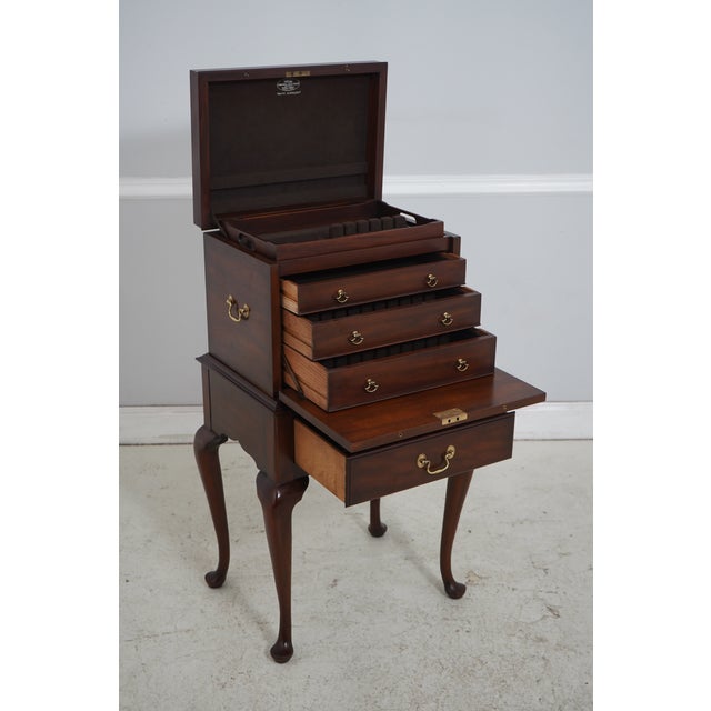 Queen Anne Henkel Harris Mahogany Fall Front Silver Chest For Sale - Image 3 of 18