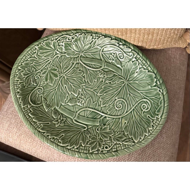 Green 1980s Bordallo Pinheiro Portuguese Green Botanical Serving Platter 15” by 11” For Sale - Image 8 of 11